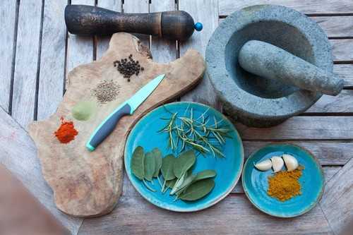 为了减轻连作障碍,可将辣椒与番茄轮作 番茄的原因