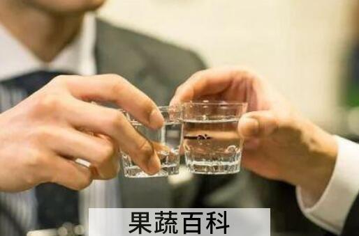喝白酒的好处和坏处有哪些