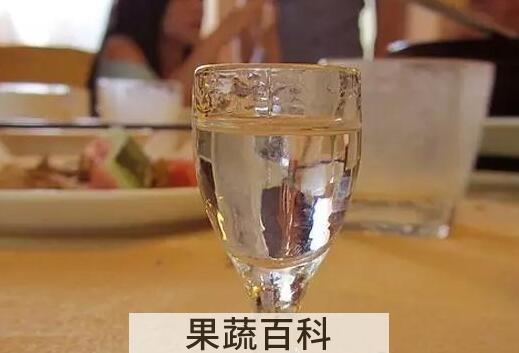 喝白酒的好处和坏处有哪些