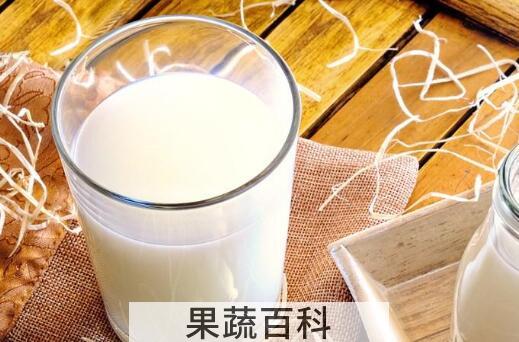 全脂牛奶和脱脂牛奶的区别