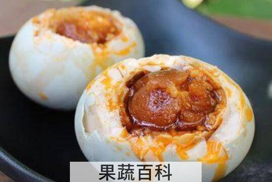 海鸭蛋和咸鸭蛋的区别