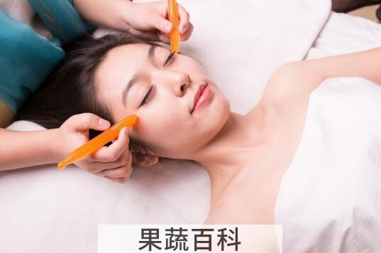 脸部刮痧的好处和坏处