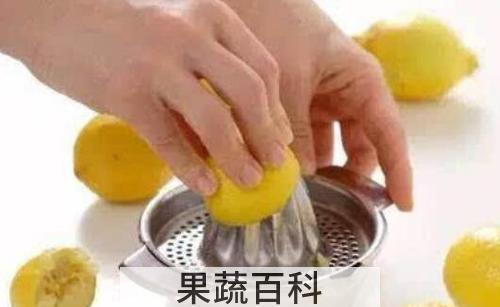 柠檬汁的功效与作用 喝柠檬汁的好处有哪些