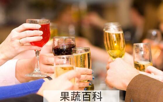 喝酒脸红是怎么回事 喝酒消除脸红的小技巧
