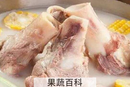 大骨头汤怎么煮 喝大骨头汤的好处与功效