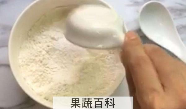 梅花糕的面粉是什么粉