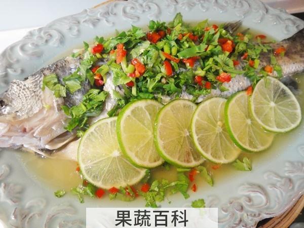 柠檬怎么吃 做菜泡水制蛋糕