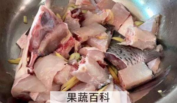 炸鱼块怎么做酥脆好吃