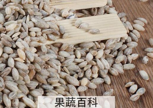 蓝青稞米与白青稞米的区别 吃青稞米的好处