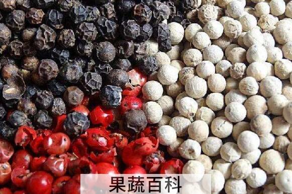 白胡椒与黑胡椒功效区别 白胡椒和黑胡椒有什么不同