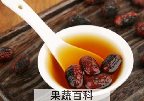 焦红枣泡水的好处
