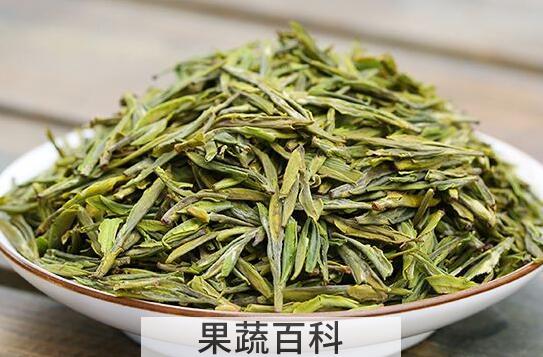 用绿茶补水有什么功效 喝绿茶的好处