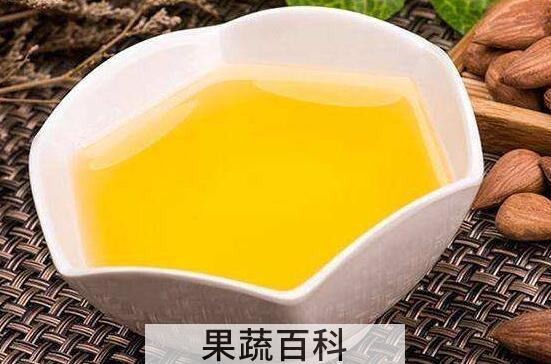 甜杏仁油的功效与作用 甜杏仁油的危害