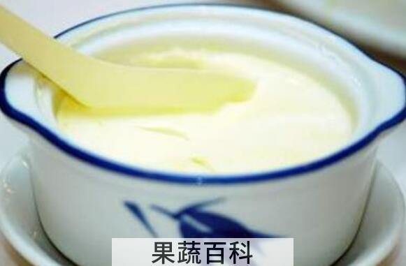 牛初乳的功效与作用 牛初乳的危害和禁忌