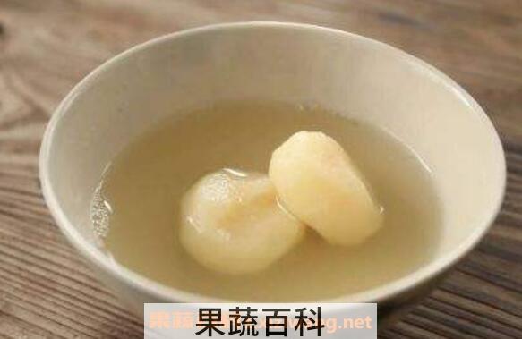 马蹄煮水喝有什么功效 马蹄煮水的功效与禁忌