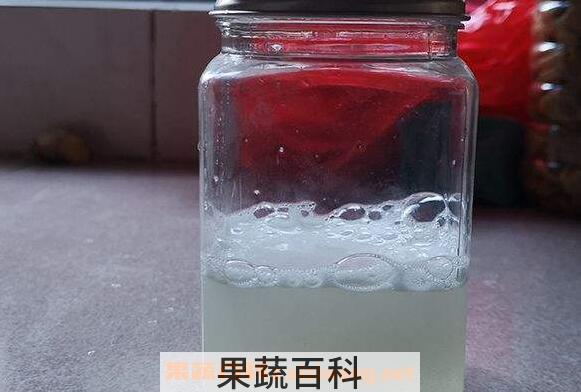 一杯清水辨别蜂蜜真假 用水怎么辨别真假蜂蜜