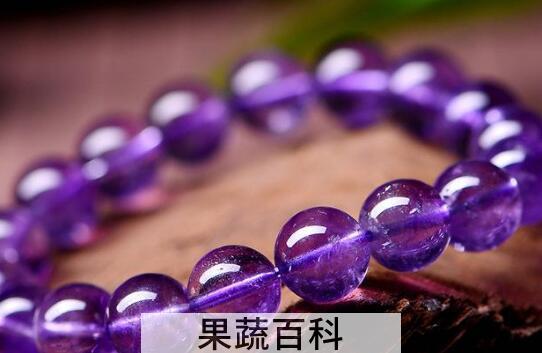 女生佩戴紫水晶的功效与作用及禁忌