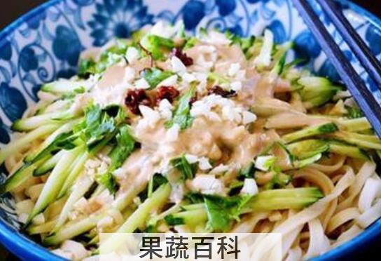 凉面里的蒜泥水怎么做