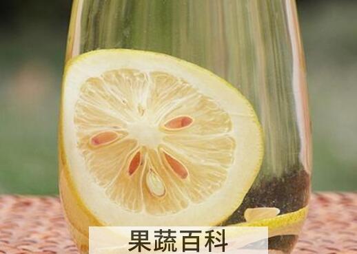 干柠檬片泡水发苦怎么处理 柠檬干泡水的禁忌