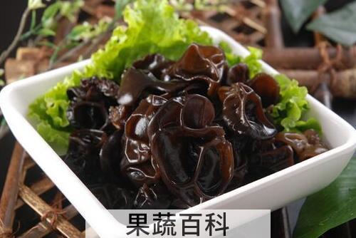 空腹吃木耳的好处和坏处