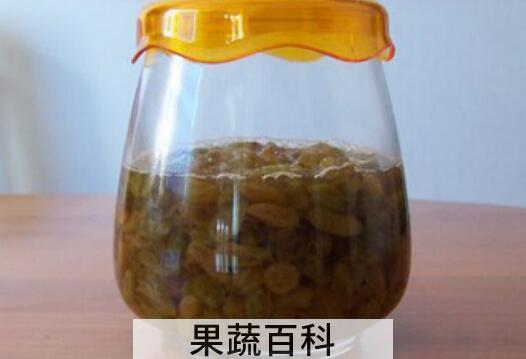 醋泡葡萄干有什么功效 葡萄干泡醋的功效