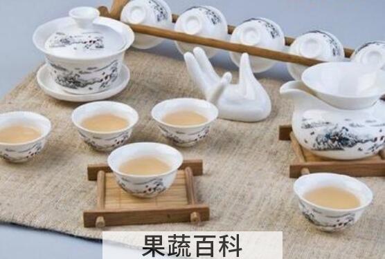 白瓷茶具怎样去除茶垢 白瓷茶具茶渍怎么去除