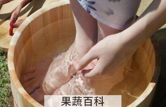 白醋泡脚有什么好处 白米醋泡脚有什么好处