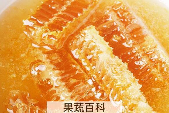  土蜂蜜的作用与功效 土蜂蜜什么时候喝最好