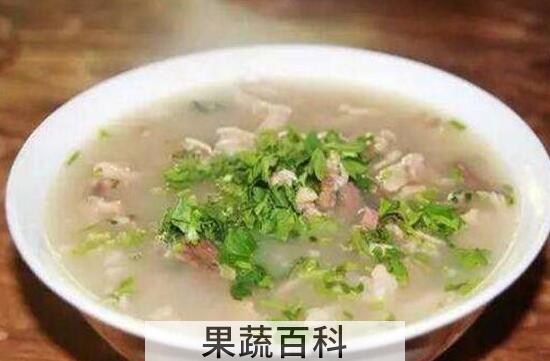 羊汤怎么熬制才出白汤 羊肉汤又浓又白的诀窍