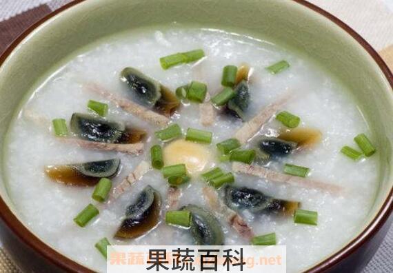  用电饭锅做皮蛋瘦肉粥的做法