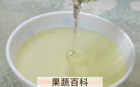 槐花蜂蜜的作用与功效 槐花蜂蜜的食用方法