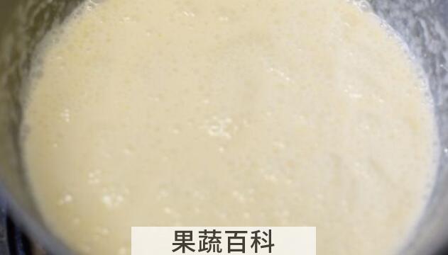淡奶油打发成豆腐渣