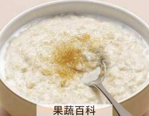 牛奶燕麦粥的材料和做法步骤