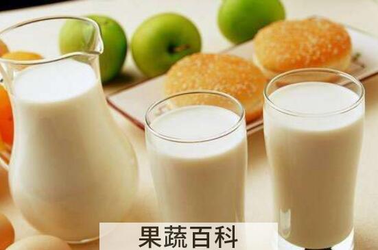 纯牛奶敷脸的正确方法