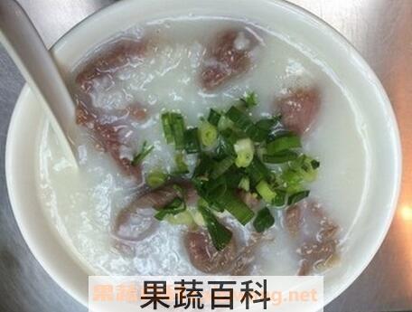 白萝卜牛肉粥的功效