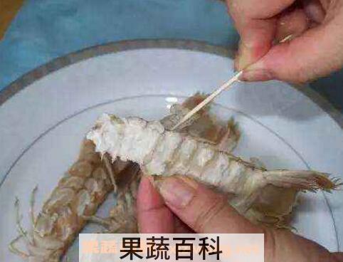 如何剥虾吃 正确剥虾的方法图解
