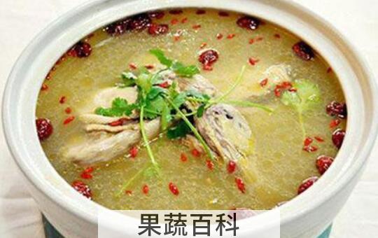 鸭子汤的功效与作用 鸭子汤里炖什么好吃