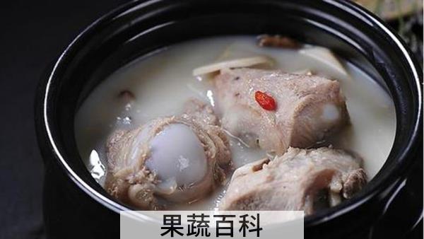 浓白色的骨头汤里白色的是什么