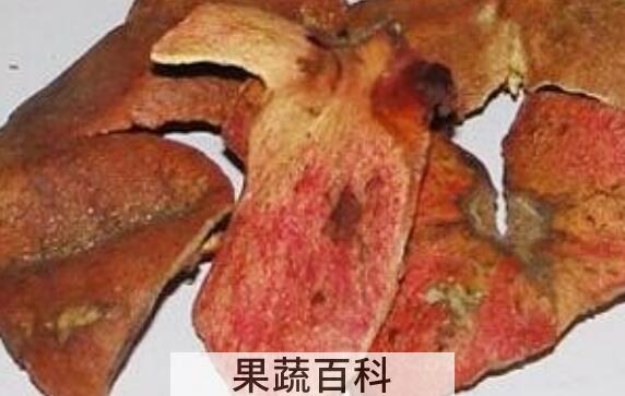石榴皮煮水洗澡有什么好处