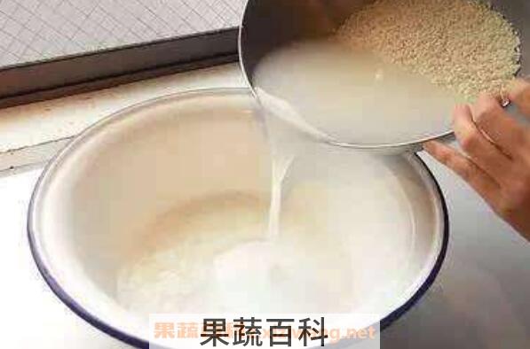 淘米水洗头的功效与作用 淘米水洗头的危害