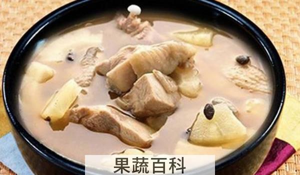 鸡汤炖出来是白色的正常吗