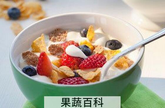 果蔬百科草莓牛奶燕麦粥的做法与功效