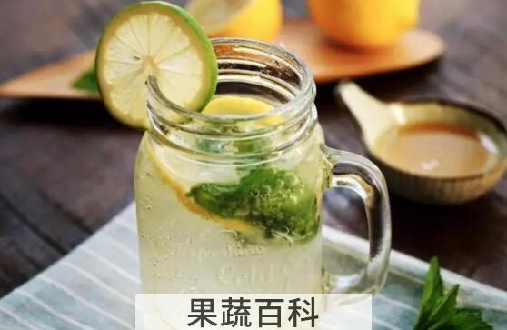 柠檬汁的功效与作用 喝柠檬汁好吗