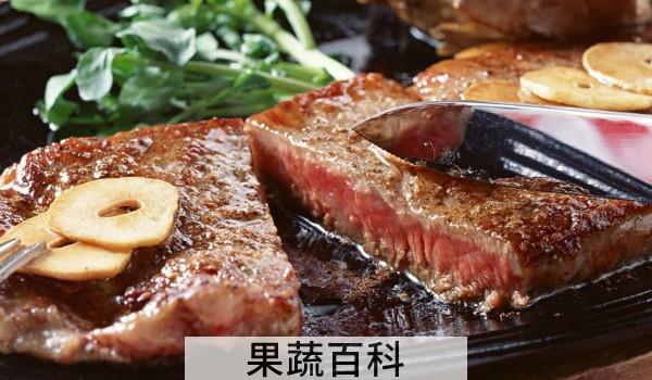 煎牛排什么时候放红酒