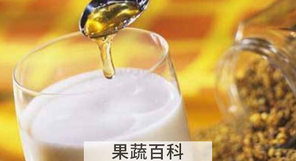 牛奶可以加蜂蜜吗