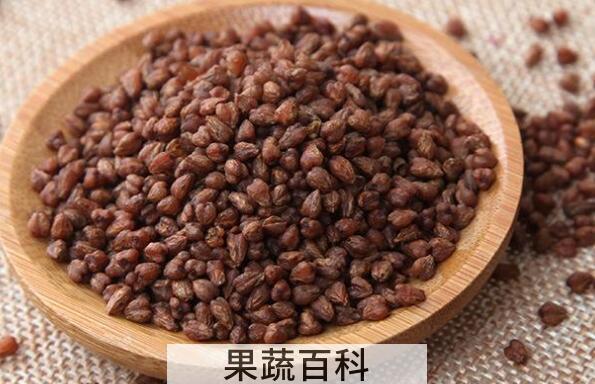 女人喝黑苦荞茶的好处 女人喝苦荞茶的坏处