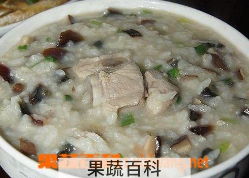 果蔬百科皮蛋排骨粥的做法