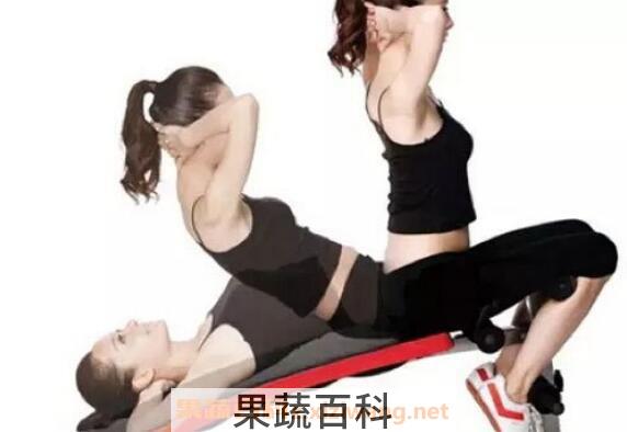 怎样做仰卧起坐最减肚子 仰卧起坐的危害
