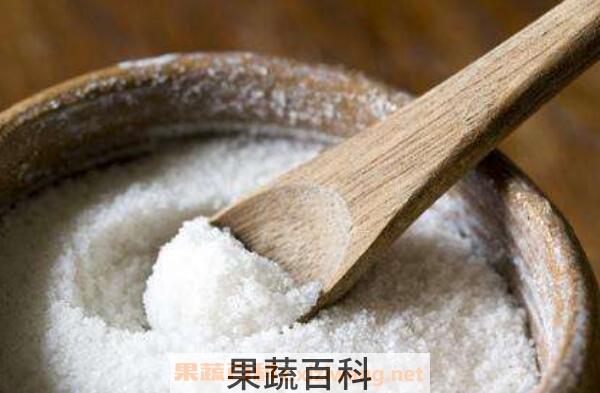 用盐洗脸有什么好处 用盐洗脸的功效与作用