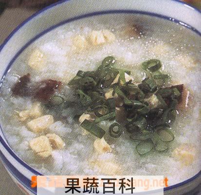 果蔬百科香葱鸡粒粥
